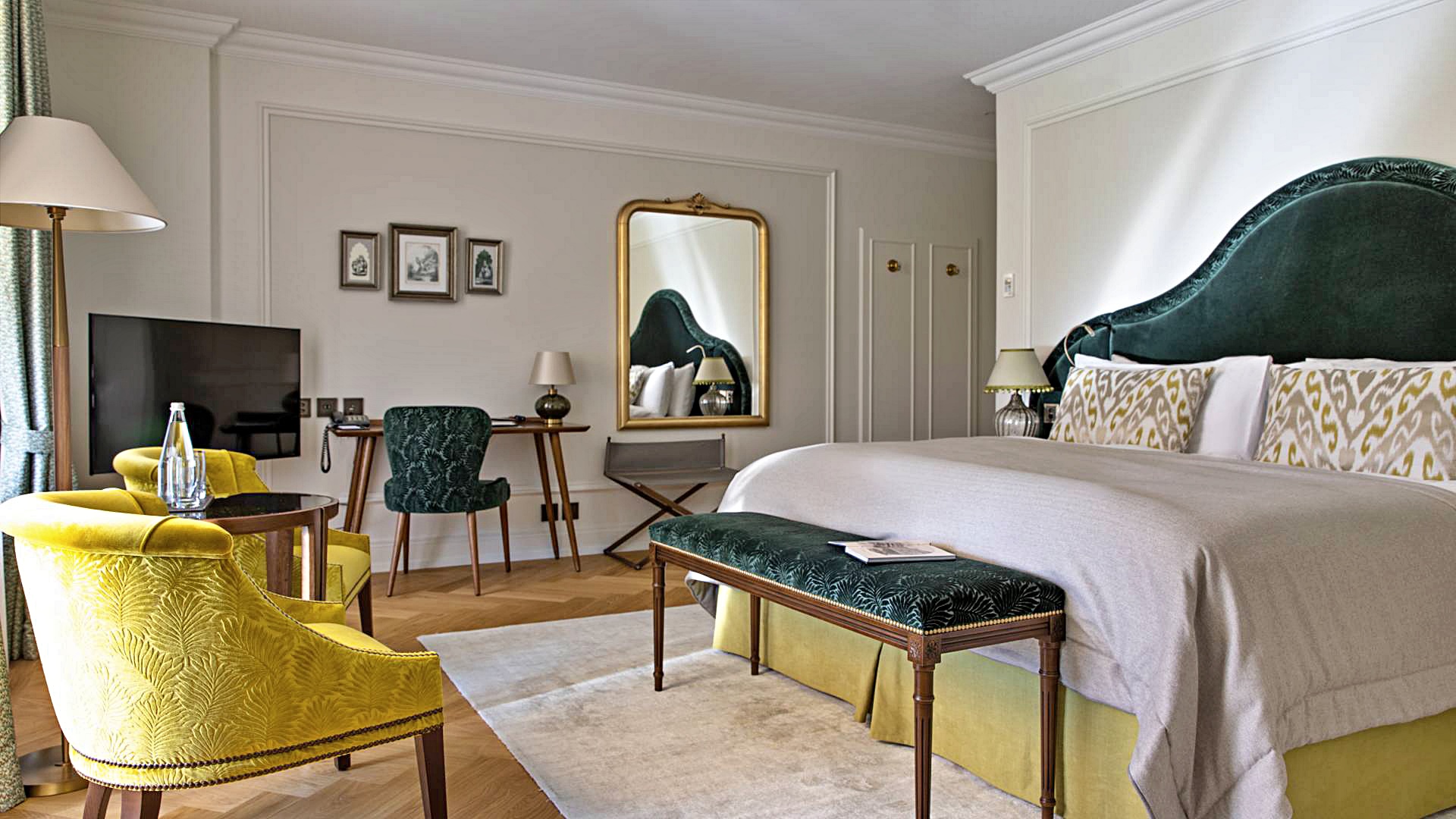 야쉬 초프라 스위트