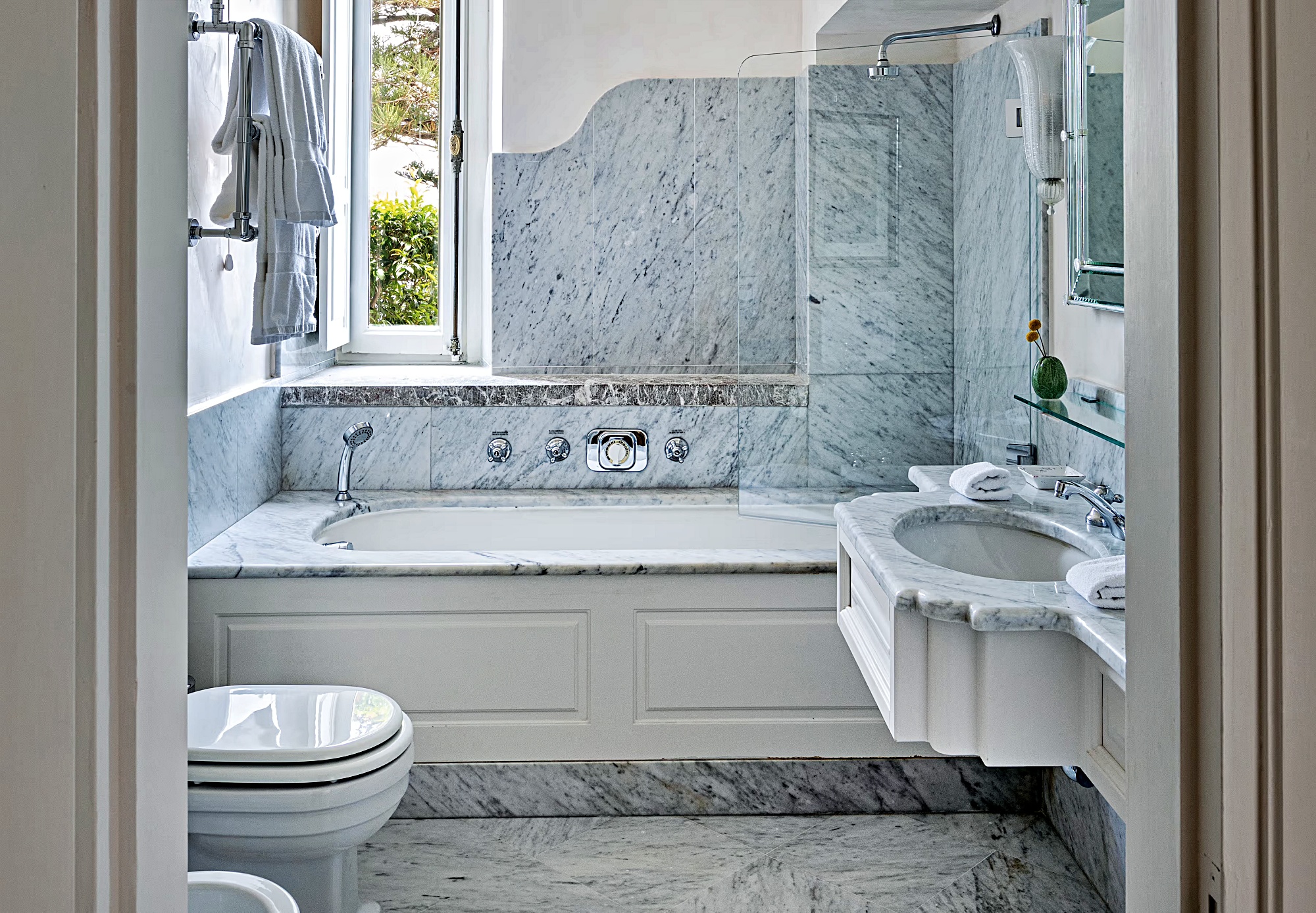 디럭스 씨뷰 with 발코니 or 테라스