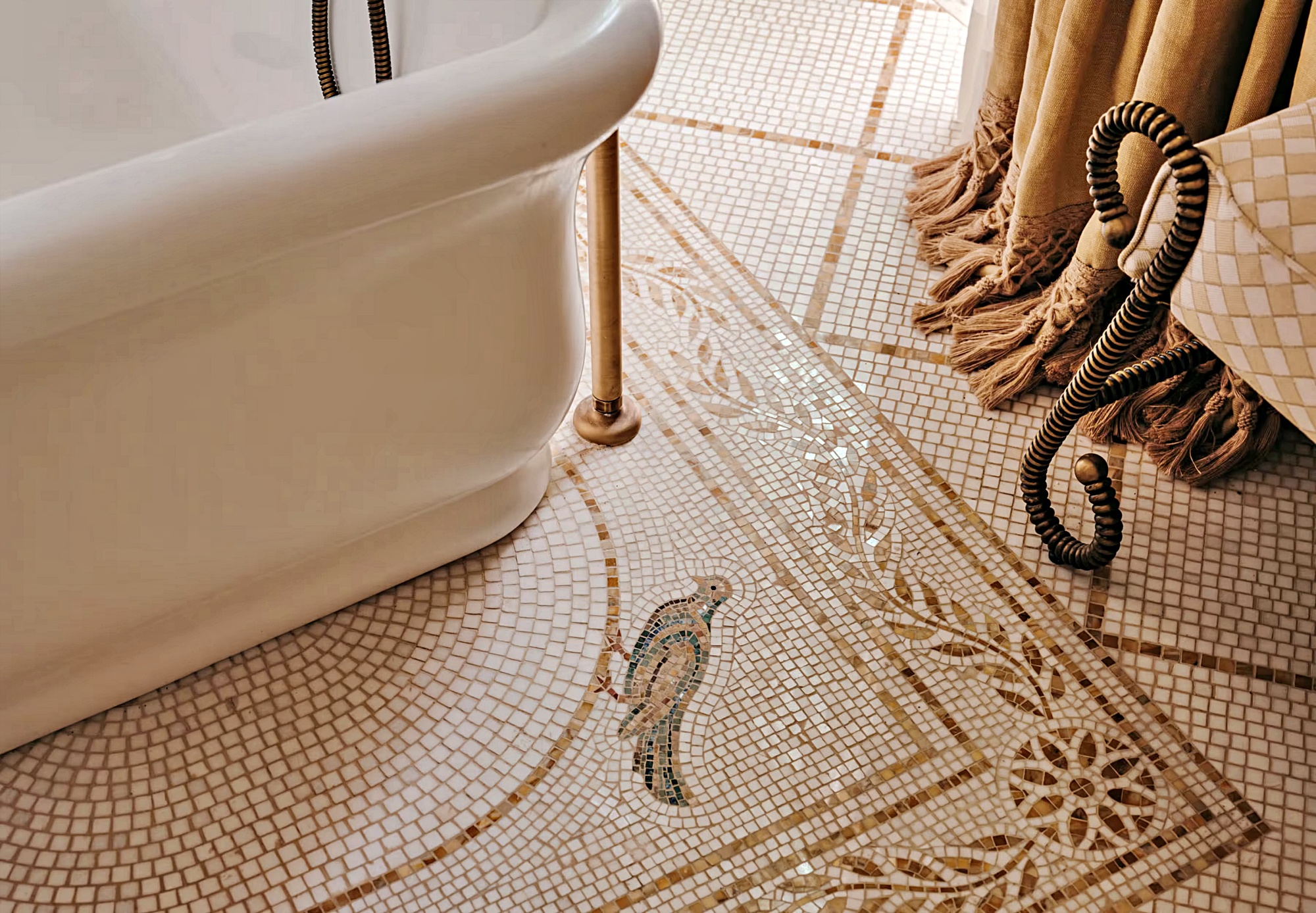 트레벨리안 스위트