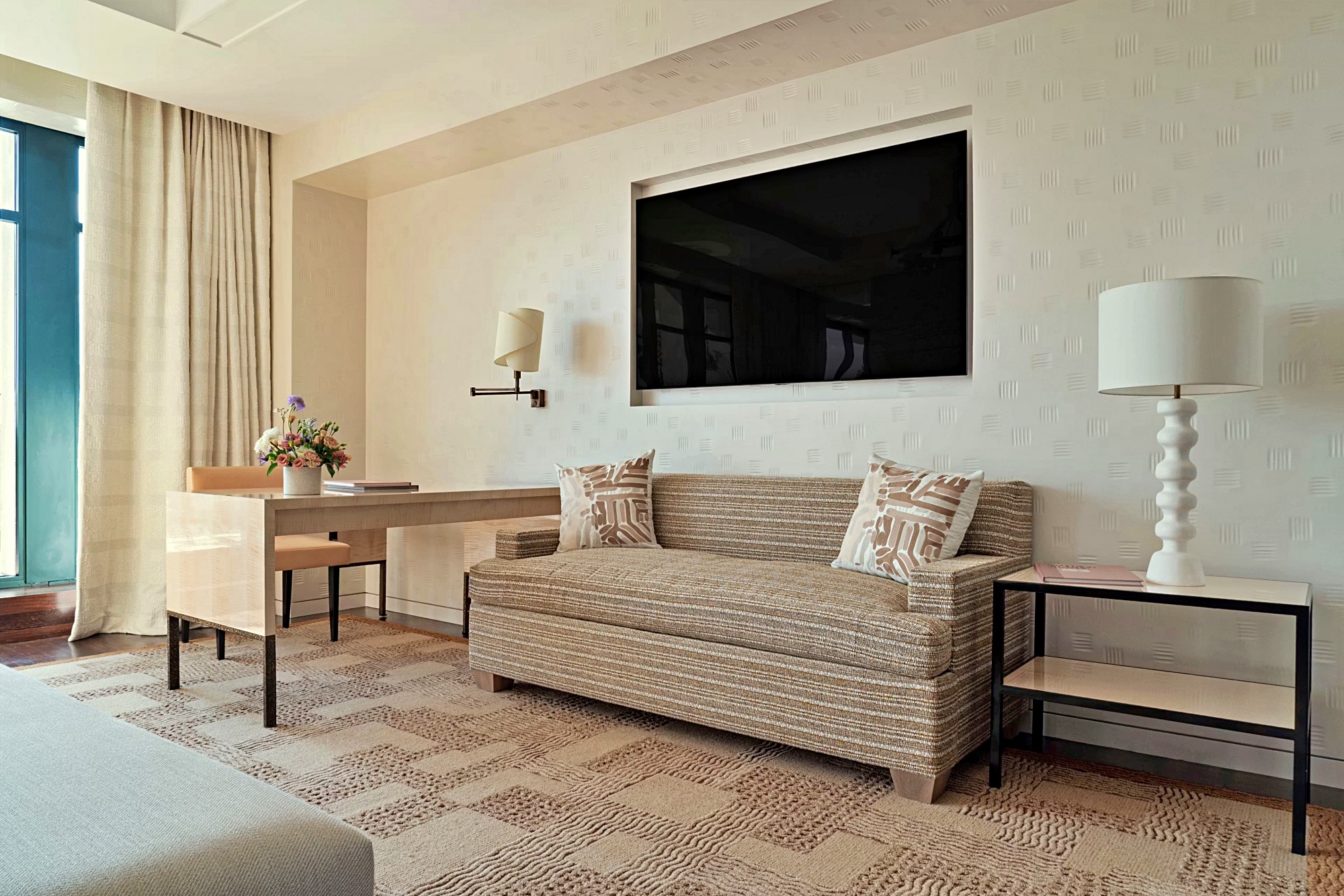 발코니 주니어 스위트